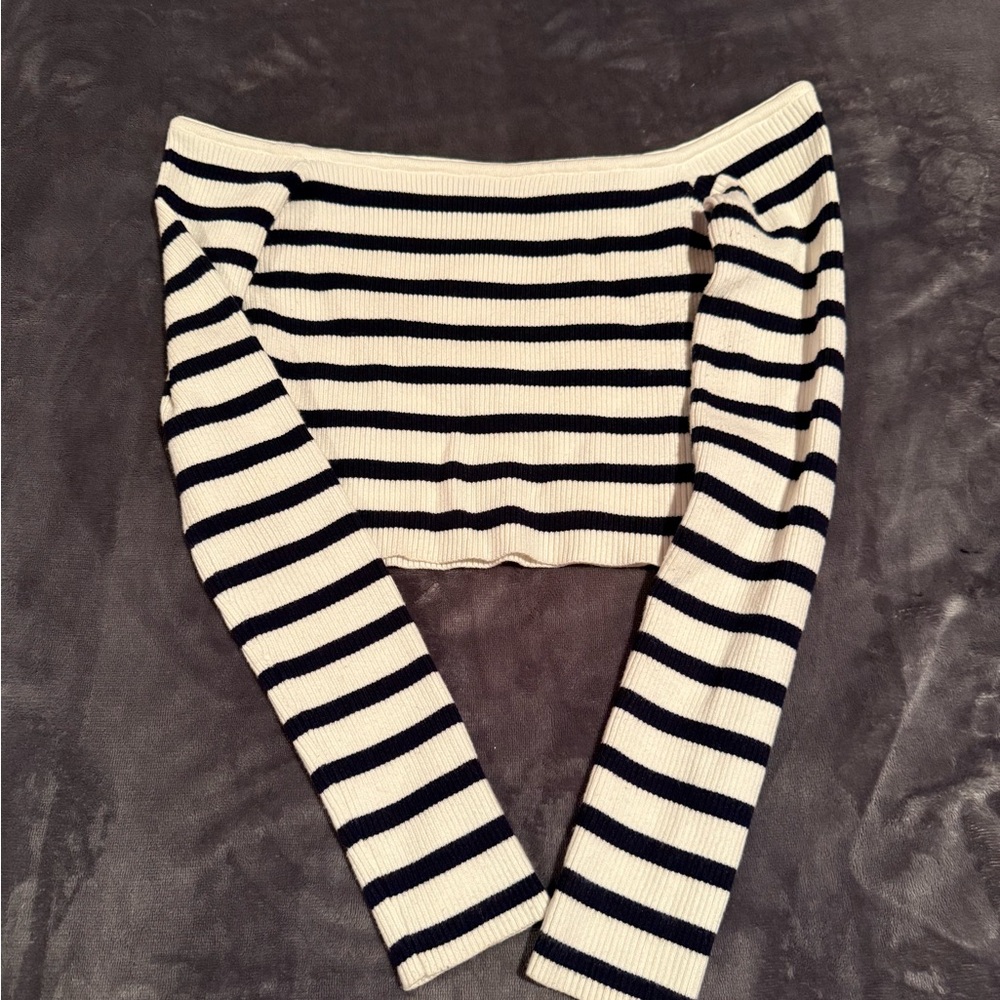 Edikted Black and White Crop Top
